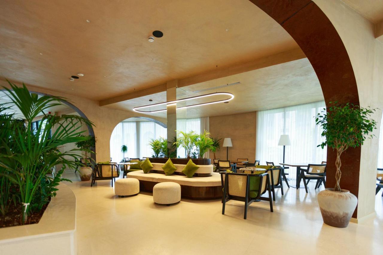 Flower Hotels & Resorts Golem  Exterior photo
